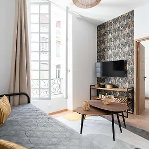 Les Petits Pavillons Standing 1 4 Pers Clim Vieux-port Apartment
